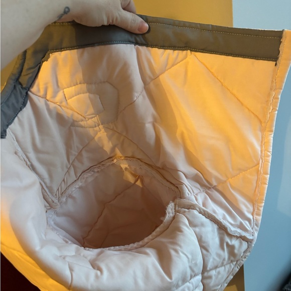 Upcycled handmade Pink Quilted Jacket with Embroidered Patches. Fits approx M - Picture 3 of 3